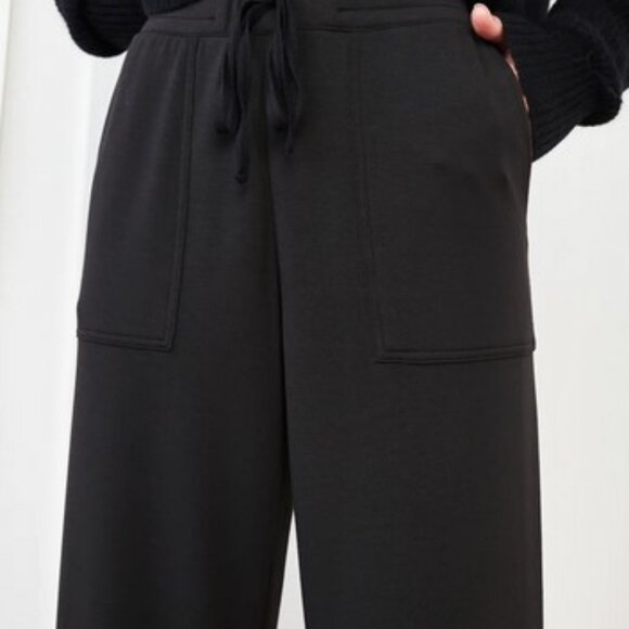 Quince SuperSoft Fleece Cropped Wide Leg Pants in Black - Picture 2 of 7